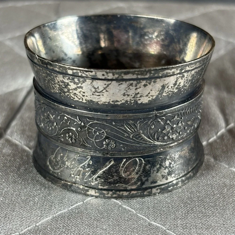 Antique Victorian Silverplate Floral Monogram Napkin Ring Estate 1880s Ornate‎